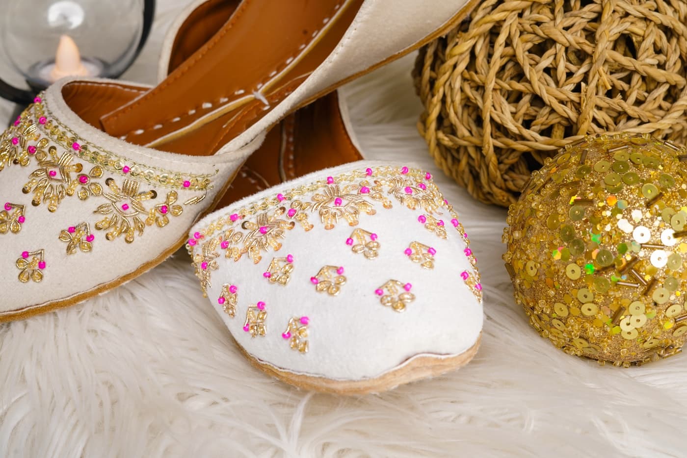 Ivory zardozi bridal jutti